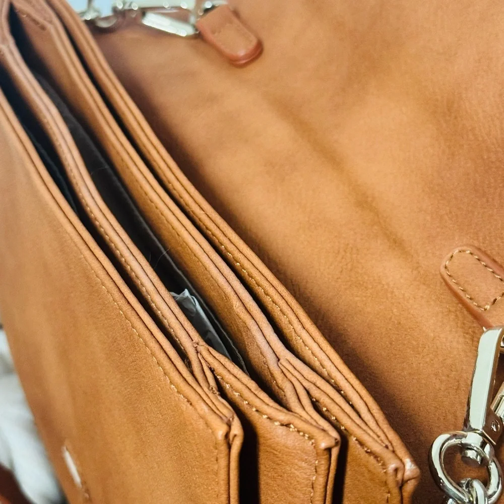 Chic cognac vegan clutch Bag with removable Chain Strap nwot